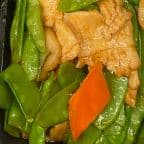 Best 雪几— Chicken w. Snow Peas in Aliquippa, PA