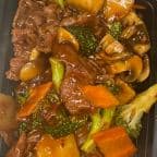 Best 鱼牛: Beef with Spicy Garlic Sauce in Aliquippa, PA